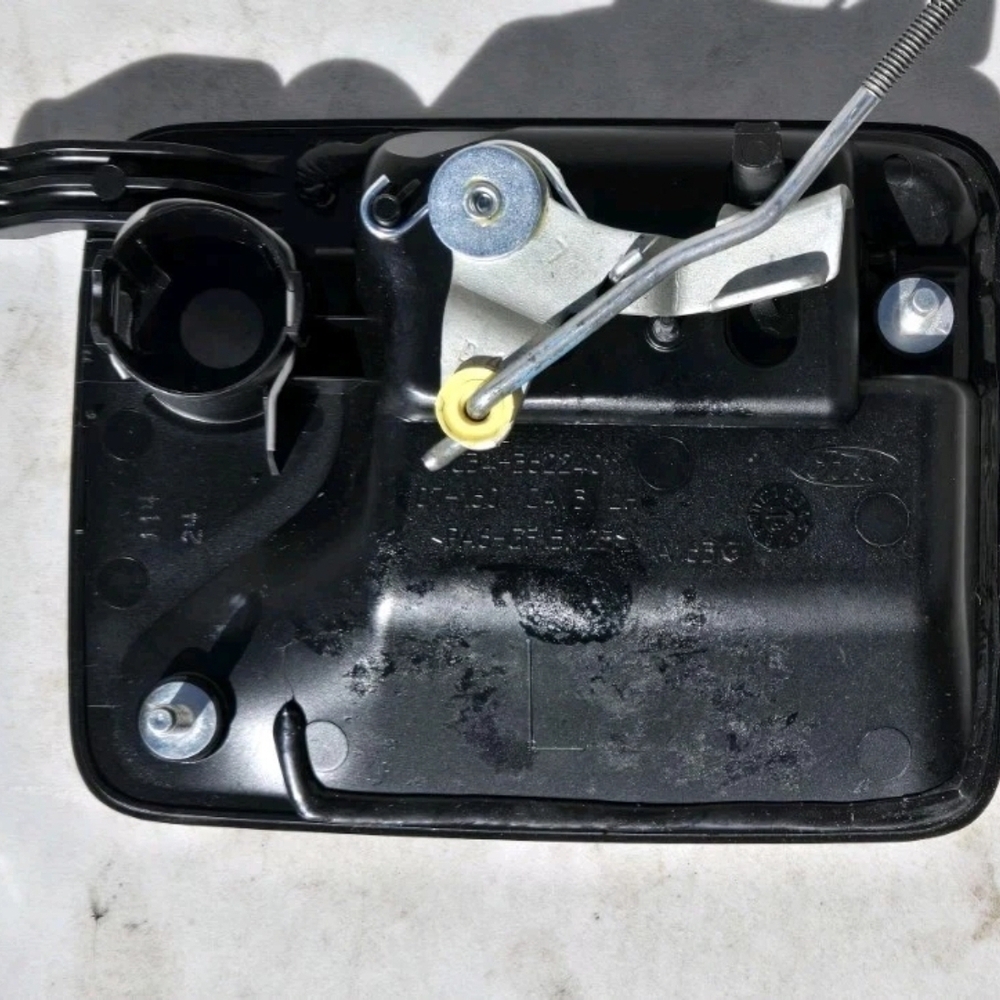Ford Black Engine Component - Picture 2 of 5